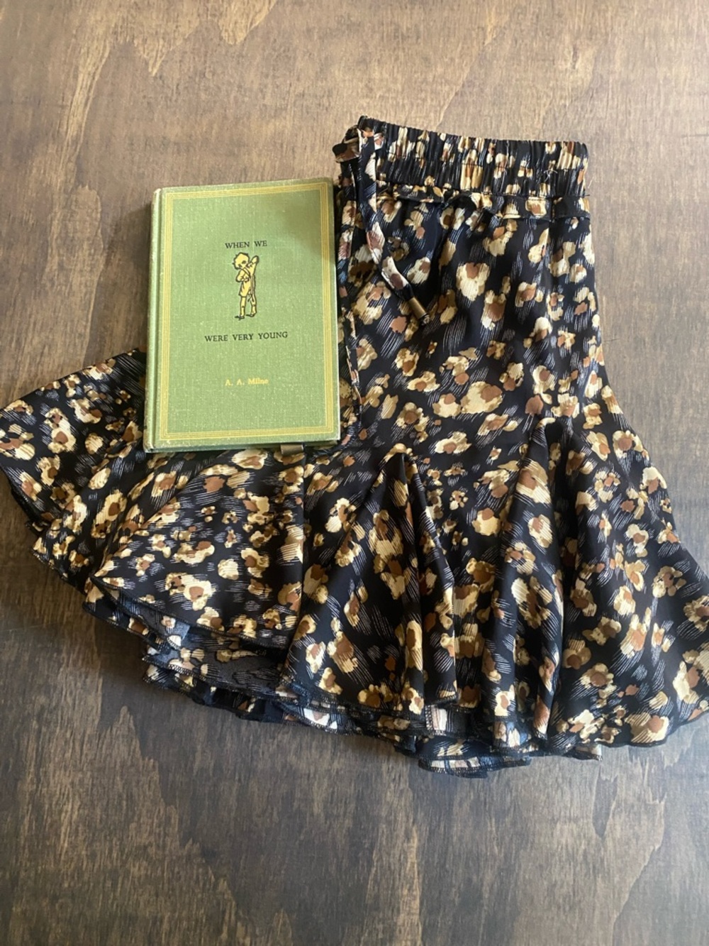 Entro Black Floral Ruffle Mini Skirt